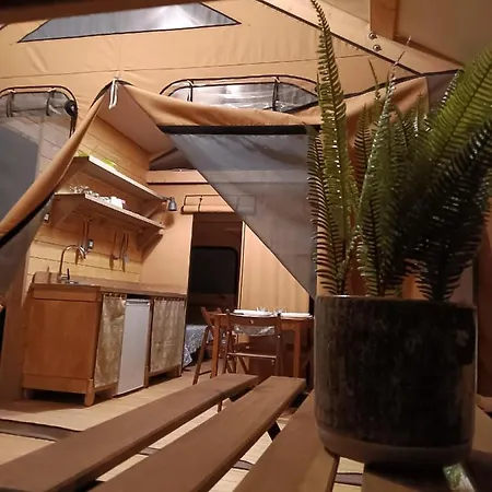 Orizzonti Glamping 豪华帐篷 SantʼElpidio a Mare